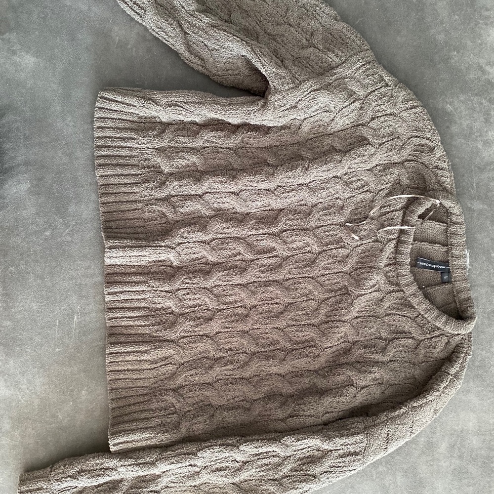 Olive Green Cropped pull over sweater